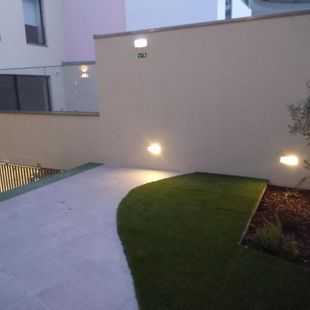 Light Brown Central Apartment Aveiro Bagian luar foto