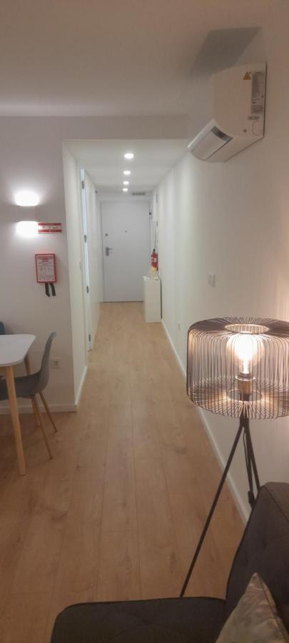 Light Brown Central Apartment Aveiro Bagian luar foto