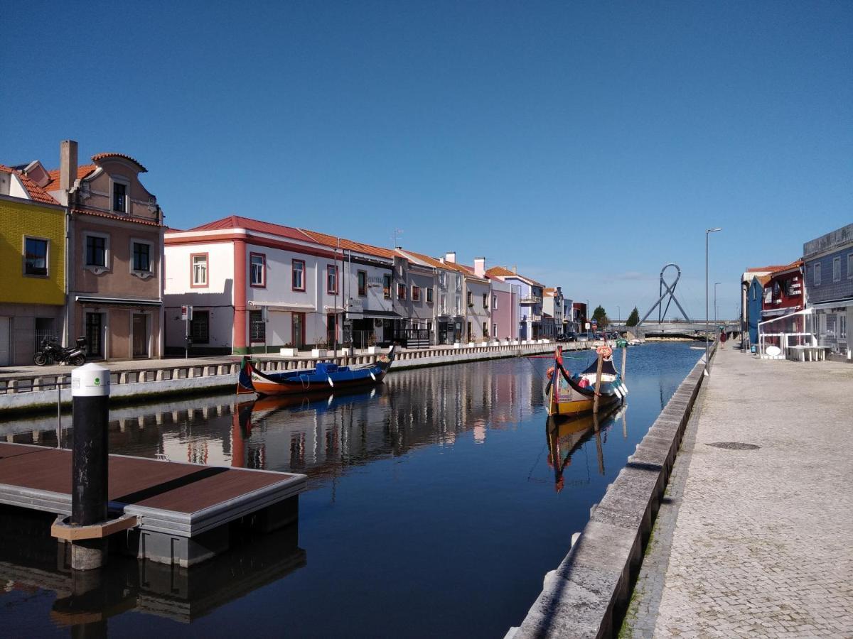 Light Brown Central Apartment Aveiro Bagian luar foto